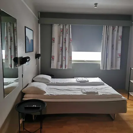 Austbo Hotell 2*