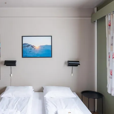 Austbo Hotell 2*